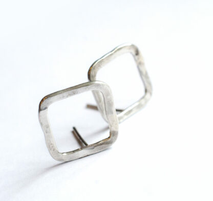 Hammered Square studs - Image 4